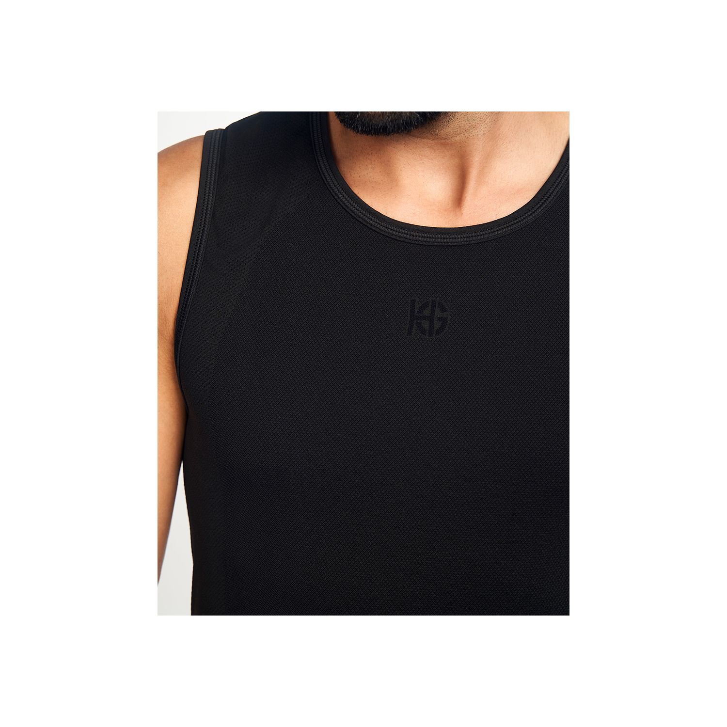 BASIS Camiseta microperforada negro