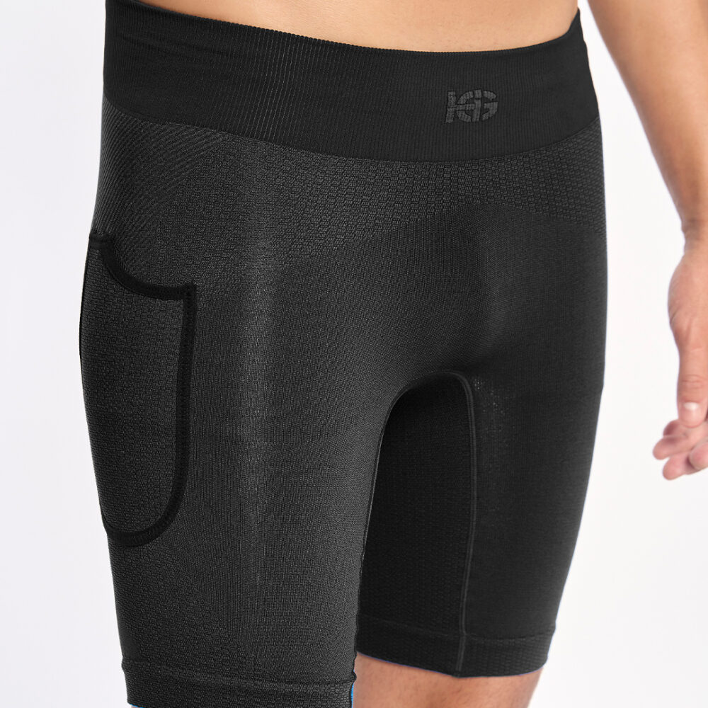 ARDEN Malla corta con fibra de carbono negro-1579FW23-24