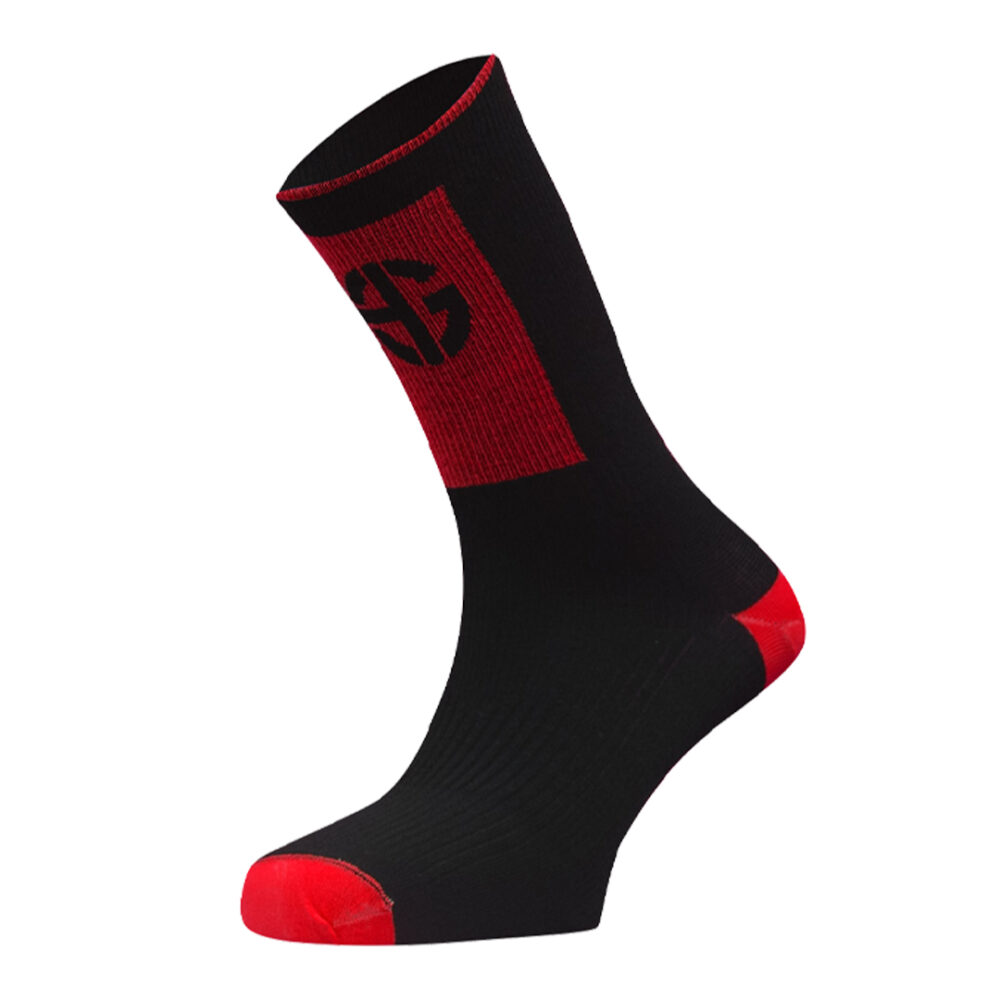 MERA Calcetines cortos negro y rojo