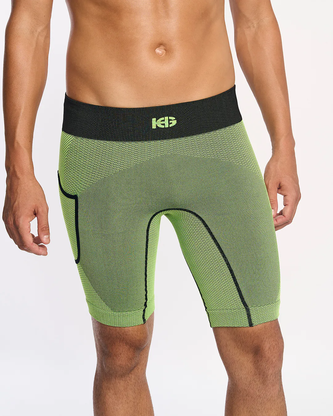 Arden Amarillo Hombre