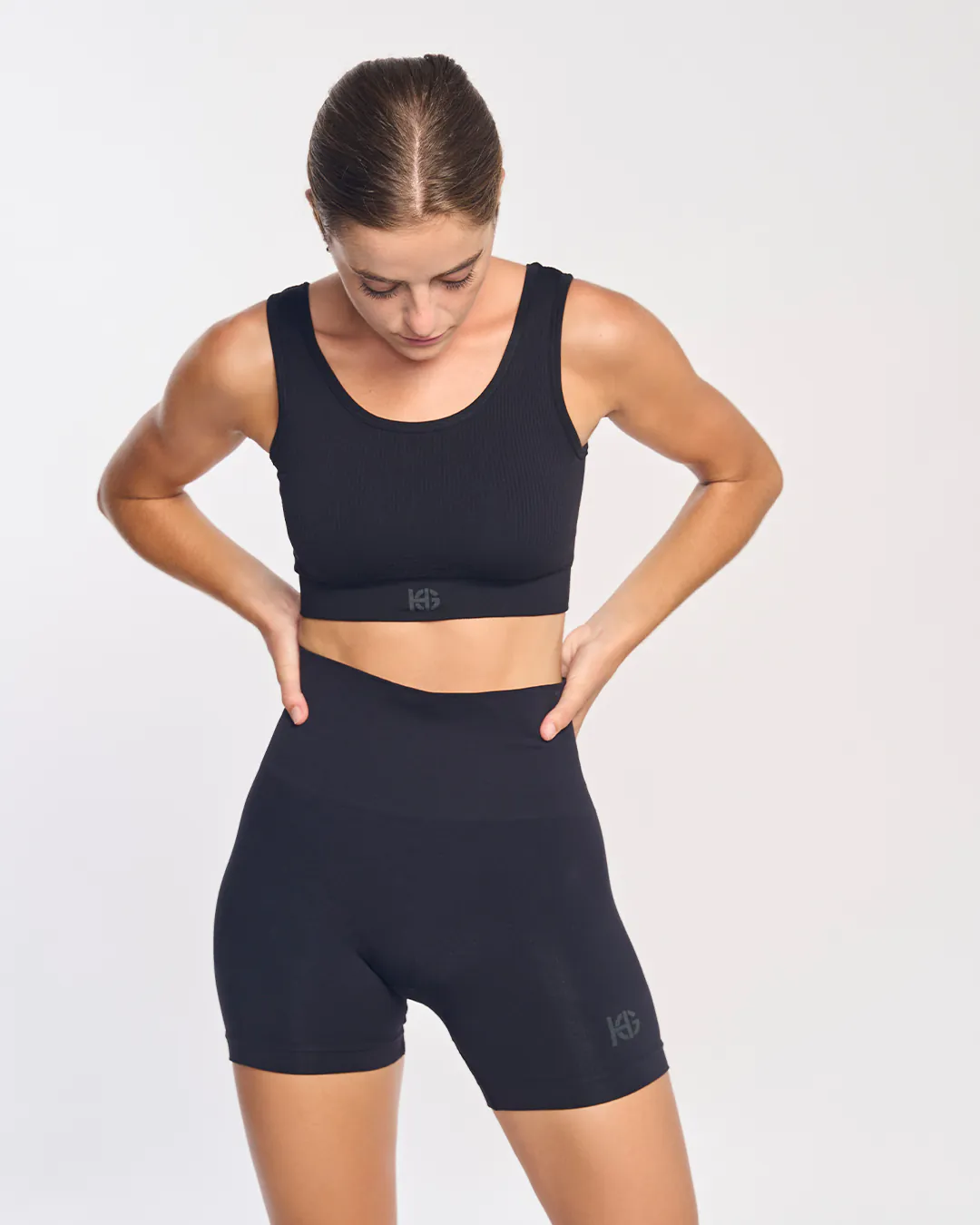 Arys malla corta negra mujer SportHG